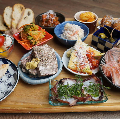 バルザルといえば【前菜12種盛り合わせ】!