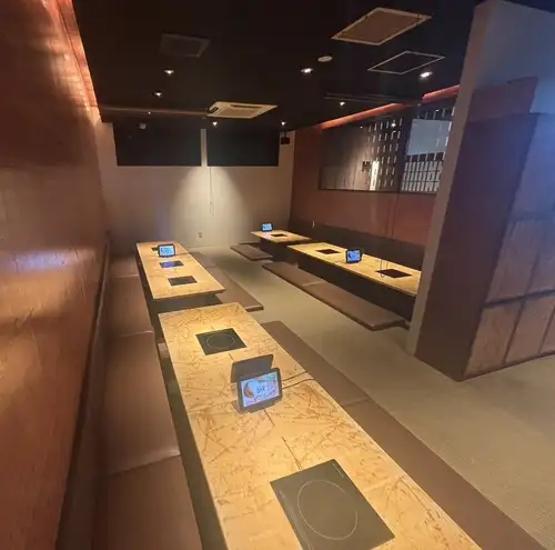 <p>宴会で大人気♪団体様での貸しきりができるお座敷をご用意！お座敷席最大30名様ご予約可能！</p>