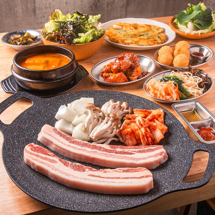 神田韓国料理 パンチャン【公式】