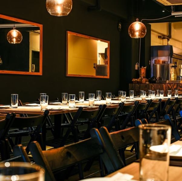 一生記憶に残る想い出作りをスタッフ一同がお手伝いいたします。落ち着いた大人のお祝いから、ド派手な演出まで、お気軽にご相談ください。各種コースは4000円～ご用意♪