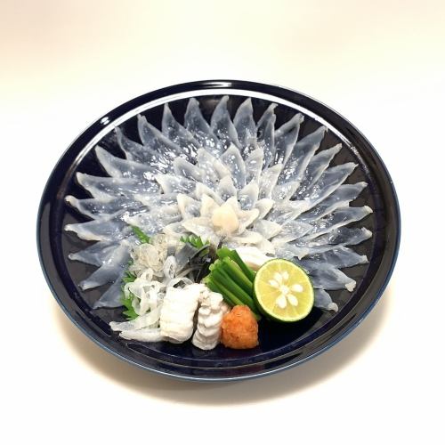 【◆下関直送の極上品◆注文後に引く“とらふぐ刺し”で鮮度の極みを堪能】