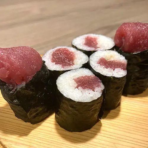 Market-fresh tuna sushi rolls