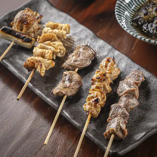 焼き鳥1本180円~!