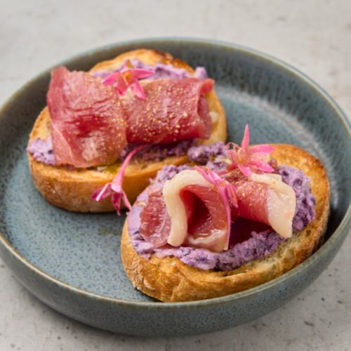 오리의 생햄 블루베리 퍼티와 하나야마초