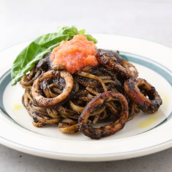 야리 오징어와 명란의 오징어 잉크