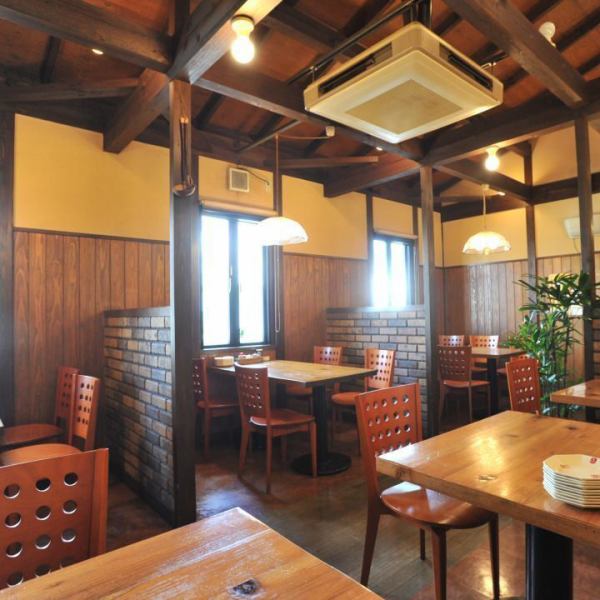 점내는 넓고, 전세도 가능합니다.친구와의 모임, 회사의 환송 영회, 동창회, 여자 회, 엄마 회, 어떤 장면에도 사용할 수 있습니다! 물론 한 분도 환영합니다!