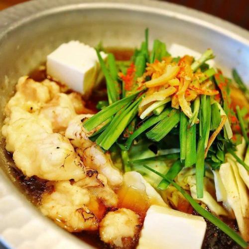 炙りもつと鶏もものすき焼き