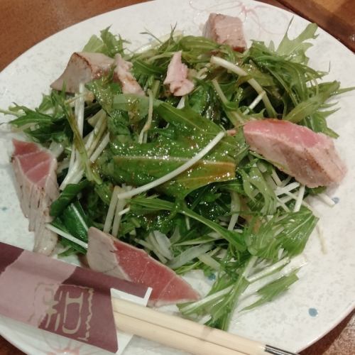炙りマグロと水菜のサラダ