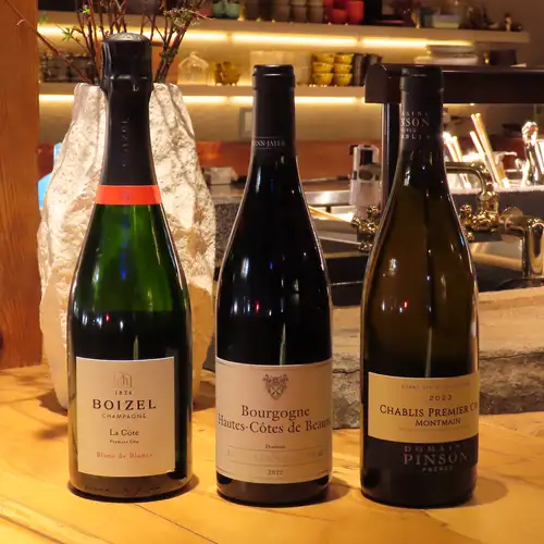 A new taste experience where sushi and wine meet.