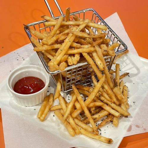 ”名物” フライヤーまるごとポテト ノーマルサイズ