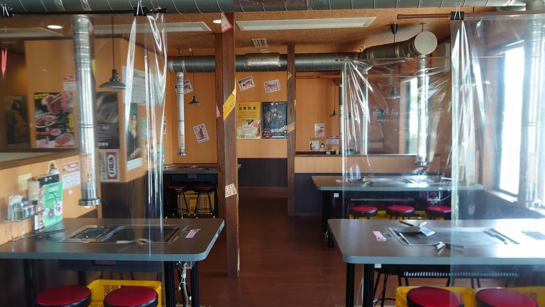 The store is spacious and can accommodate up to 88 people, including table seats, tatami mats, and digging seats!Please enjoy okonomiyaki and yakiniku slowly today at the seat where people with children can enjoy their meals with peace of mind.
