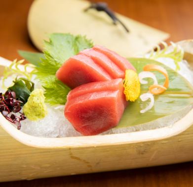 [Domestic tuna lean sashimi] The fat is just right.Please try.759 yen (tax included)