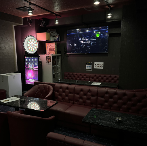 ダーツや各種パーティーゲームもご用意♪お酒の合間に、ダーツも楽しめます♪