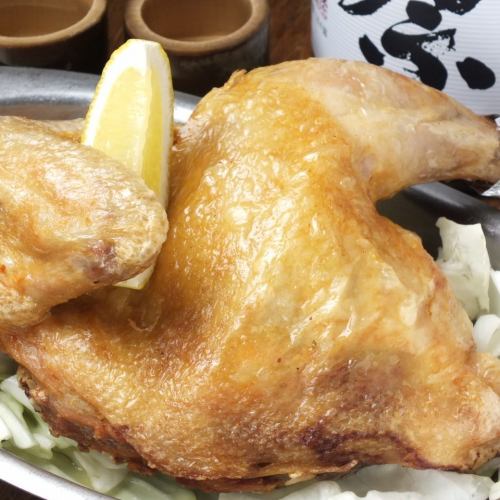 名物その1・半身鶏の唐揚げ