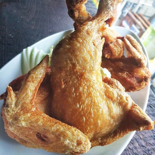 名物！半身鶏の唐揚げ◎