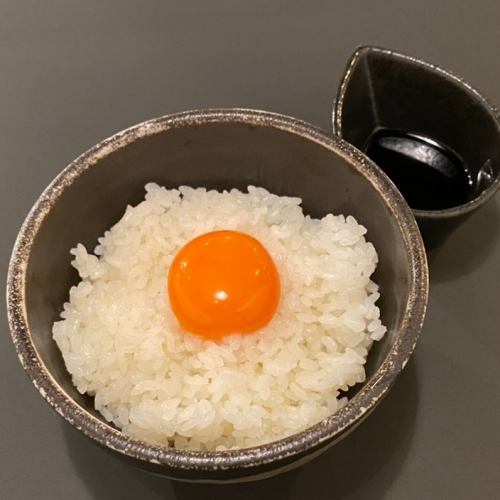 Egg-cooked rice with perfectly cooked eggs