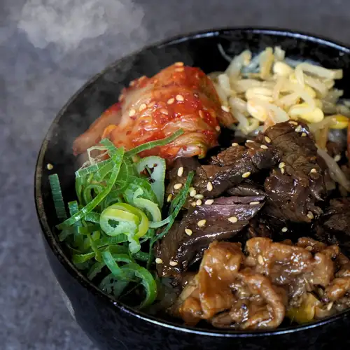 店長のまかない丼