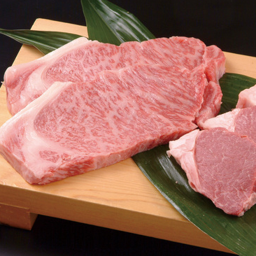 Our proud Japanese beef is ordered from Japan, mainly Kobe beef!