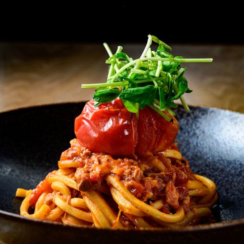 【自製特粗意麵】配阿梅拉番茄和國產藍鰭鮪魚燴醬