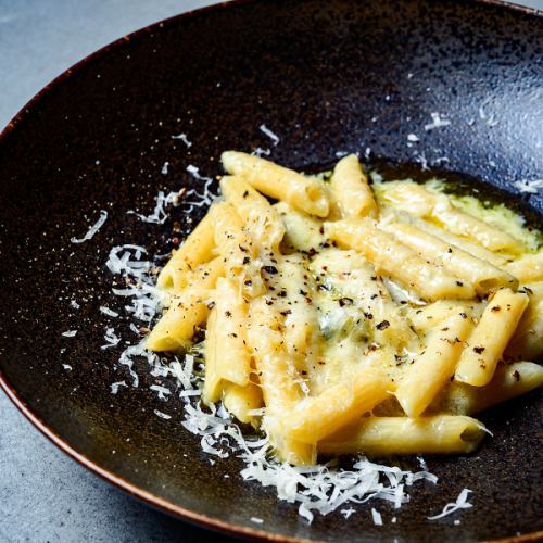 【佐酒意麵開胃菜】戈貢佐拉起司筆管面