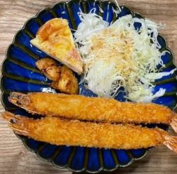 Extra large fried shrimp with head