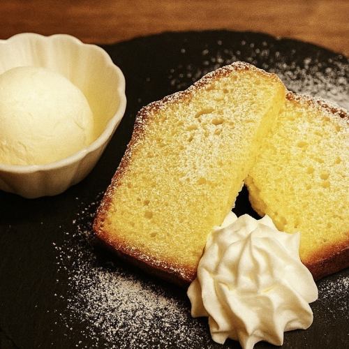 파운드 케이크와 미니 아이스 세트