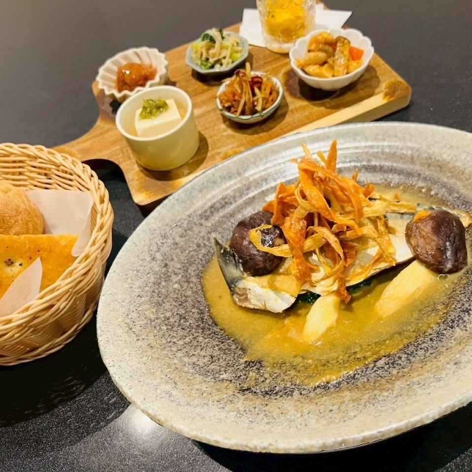 当店のランチタイムは御膳や定食をご用意しております★