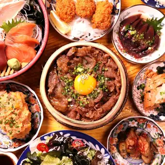 【週末も3h飲放】名物あてまきやお刺身、A5牛すき焼きせいろ飯が楽しめる飲放題付全10品 6,000円