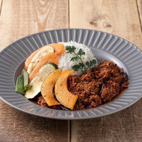 [Pre-opening limited menu] Spicy keema curry plate