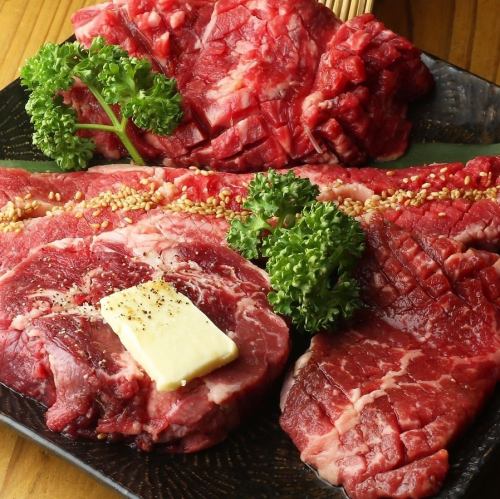 [A strong and direct taste!] Ushigin's specialty steak assortment! Enjoy it in thick slices♪