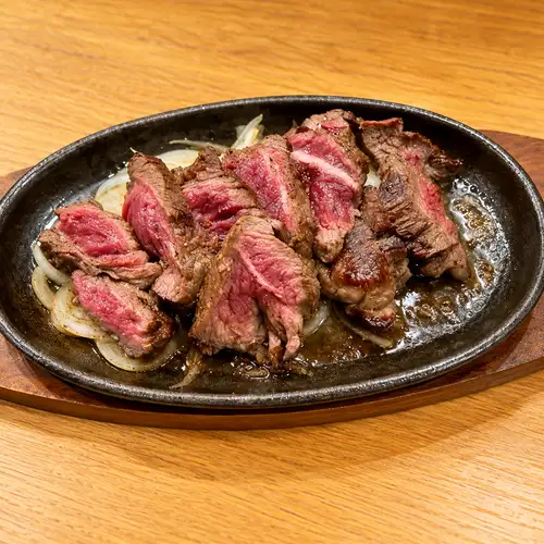 Grilled beef skirt steak