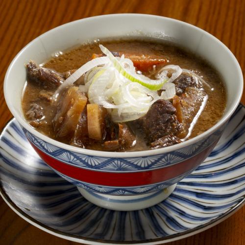 特製牛すじもつ煮込み