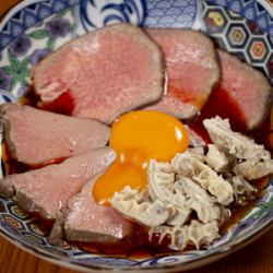 肉刺し3種ユッケ盛り（タン・ハチノス・ハツ）