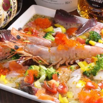 [2H all-you-can-drink included ◆Luxury course] 10 dishes including assorted fresh fish sashimi delivered directly from the morning and salted wagyu beef motsu nabe (5,980 yen)