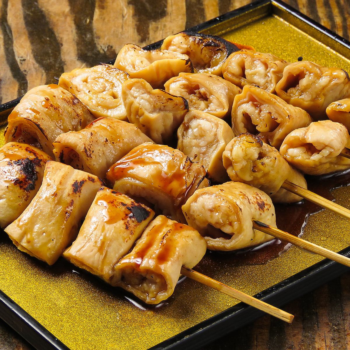 Please try Junpu's proud charcoal grilled skewers!
