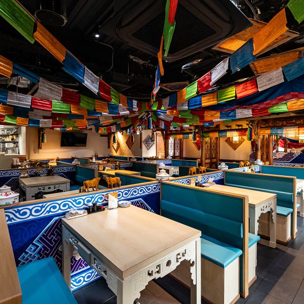 【駅から徒歩3分でアクセス良好】駅からすぐの立地ですので、ご友人との待ち合わせや、仕事帰りの飲み会にも最適です。たくさんのお席をご用意しておりますので、少人数でも大人数でも対応いたします。ぜひお気軽にお立ち寄りください。