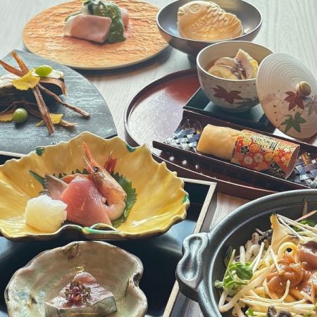 10月限定【魚吉海鮮コース 5,000円】お造り六点盛　松茸汁　等料理七品／個別盛