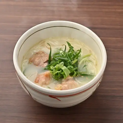 닭 소바 시라유 · 카보스 후추