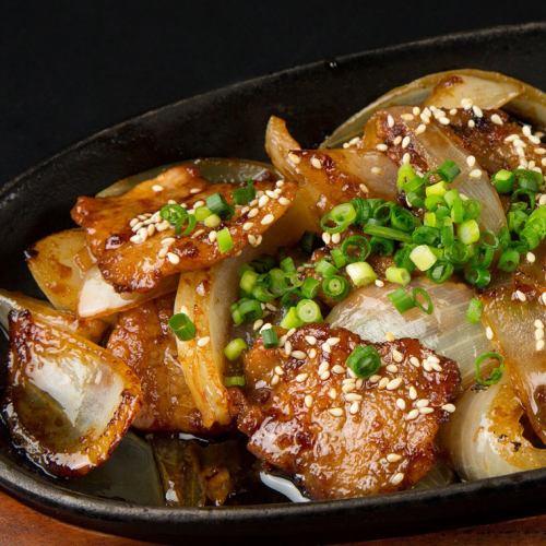 Stir-fried pork belly with sweet and spicy sauce