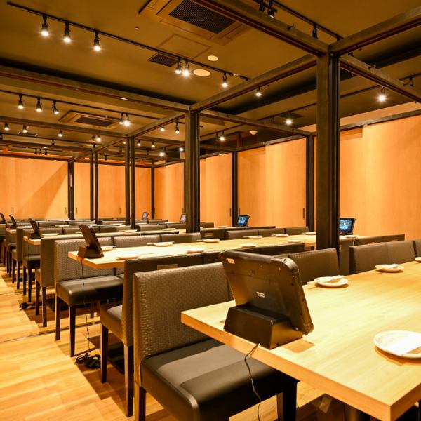 A banquet room with a relaxing space that is ideal for banquets.Our shop offers a number of patterns of seats, all of which are sunken kotatsu seats.Farewell parties, welcome parties, banquets, and private spaces for small groups are also available.Please enjoy a wide variety of sake and authentic cuisine while enjoying the atmosphere.