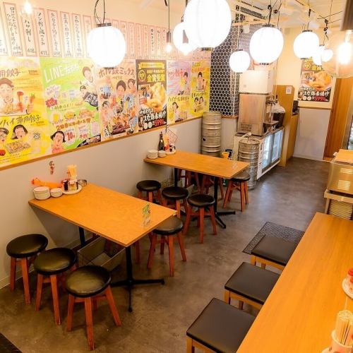 明るく開放的な店内！