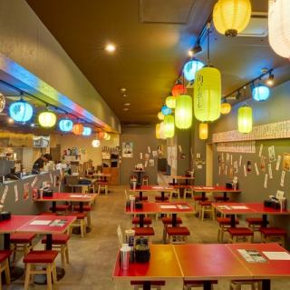 広々とした店内で、ごゆっくりお食事をお楽しみください!単品飲み放題もあり!少人数でもお1人様でもご利用いただけます!