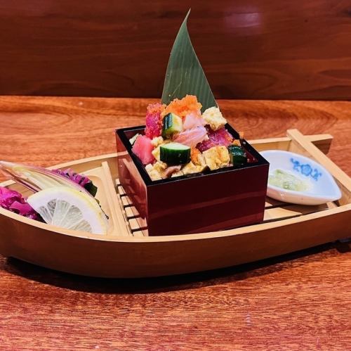 金枪鱼彩色珠宝盒