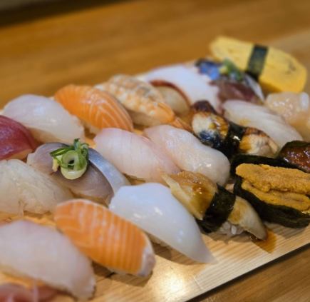 平日夜限定！！10食！すし20貫+逸品、ワンドリンクサービス