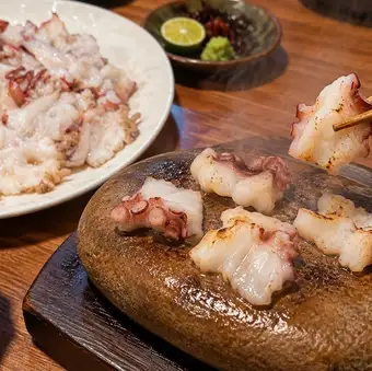 炙り活タコの石焼きしゃぶしゃぶ