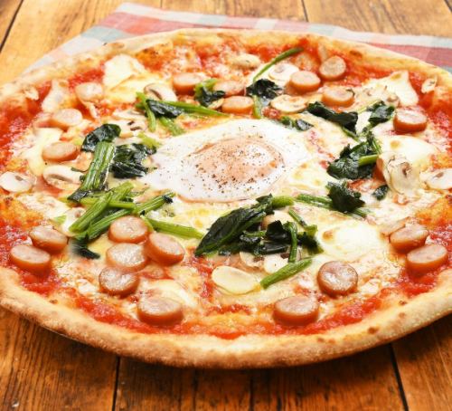 俾斯麥瑪格麗特披薩配溏心蛋