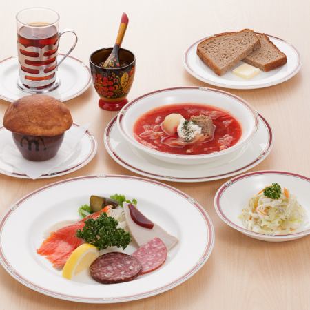 【共8道菜】享受牛柳等！基辅最受欢迎的套餐♪5,500日元套餐