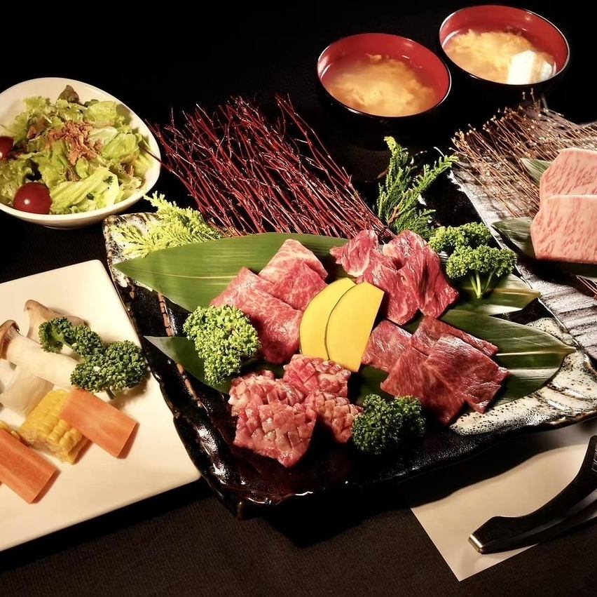 和風の店内で、落ち着いてお食事が可能です。