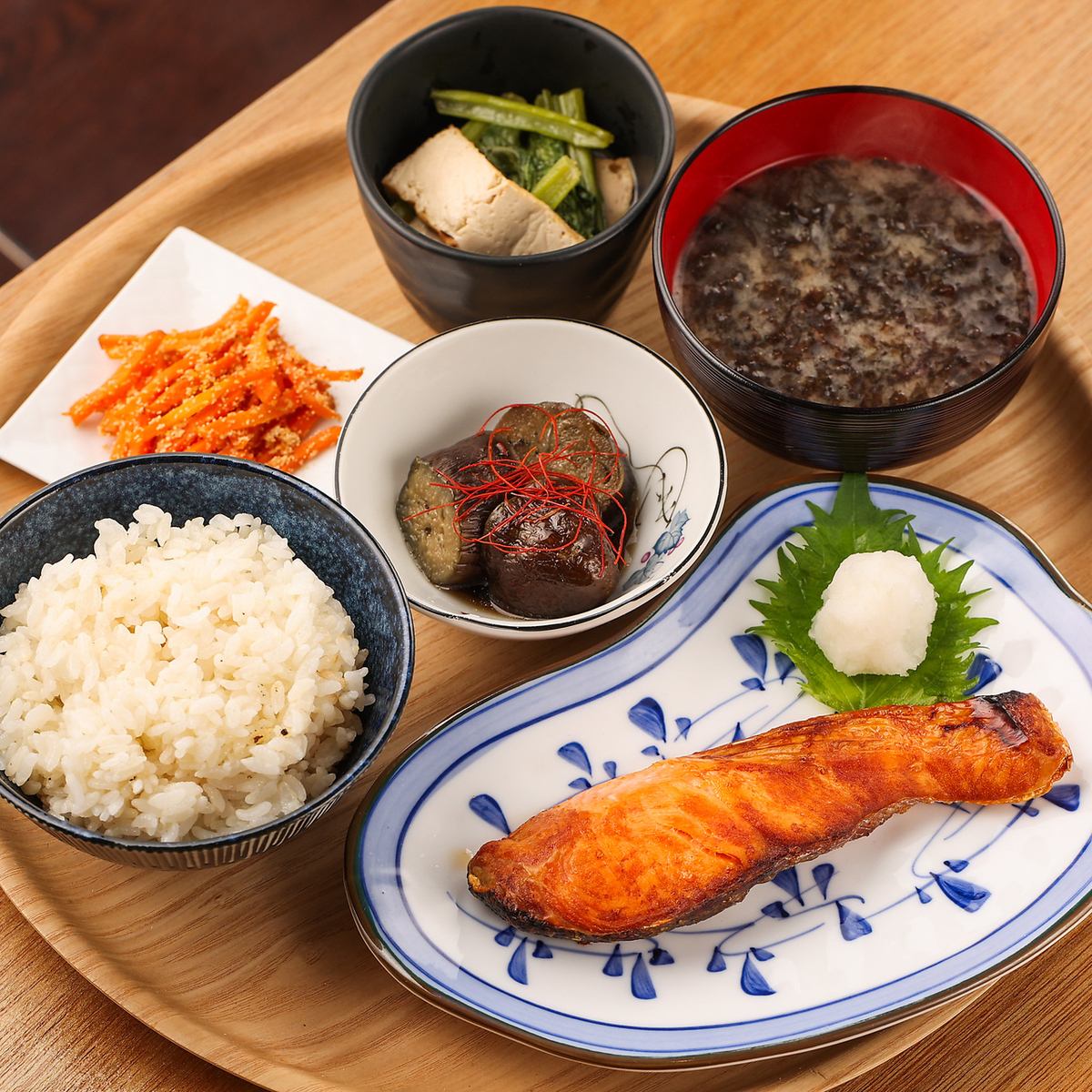 お得なランチメニューをご用意しております!