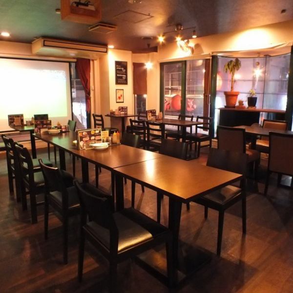 "A restaurant loved by locals" You can enjoy fine wine and food at your leisure in a calm atmosphere with a wood grain motif.There is ample space between the seats, making it easy for families with strollers to use.
